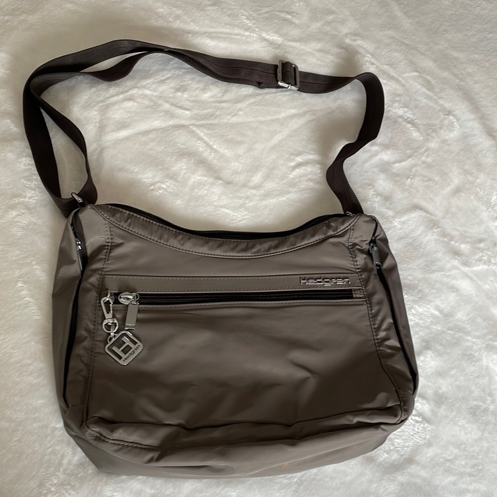 Excellent Crossbody Bag!